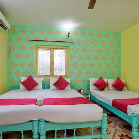 Oceanic Pearl Beach Guest House Calangute Esterno foto