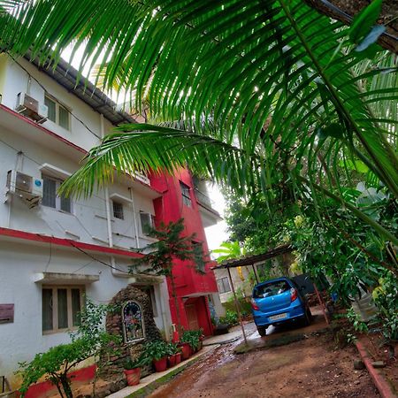 Oceanic Pearl Beach Guest House Calangute Esterno foto