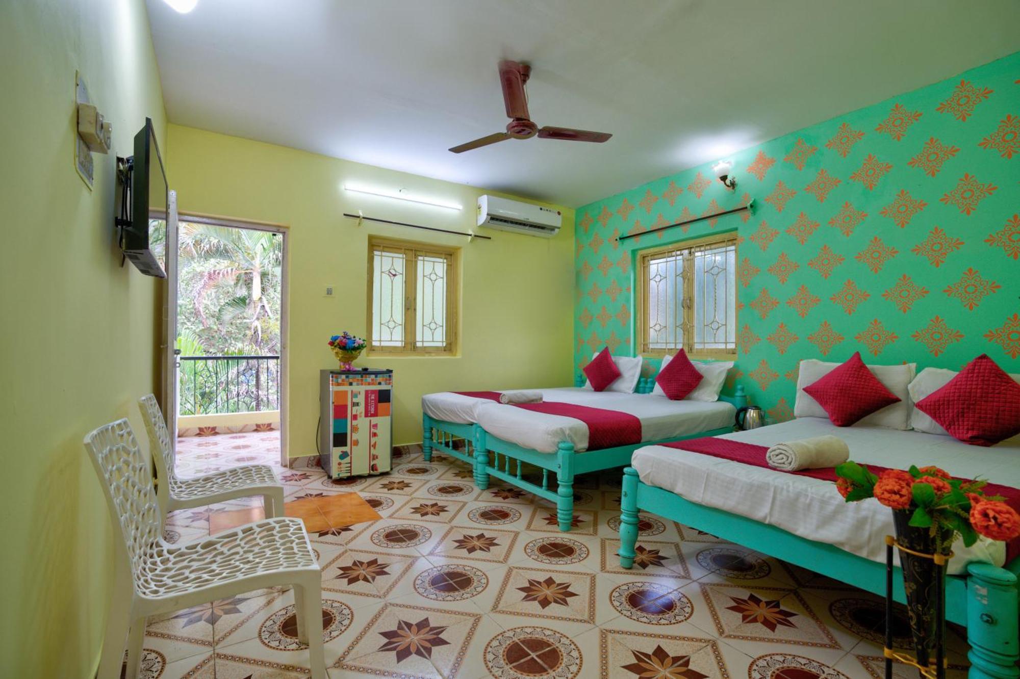 Oceanic Pearl Beach Guest House Calangute Esterno foto