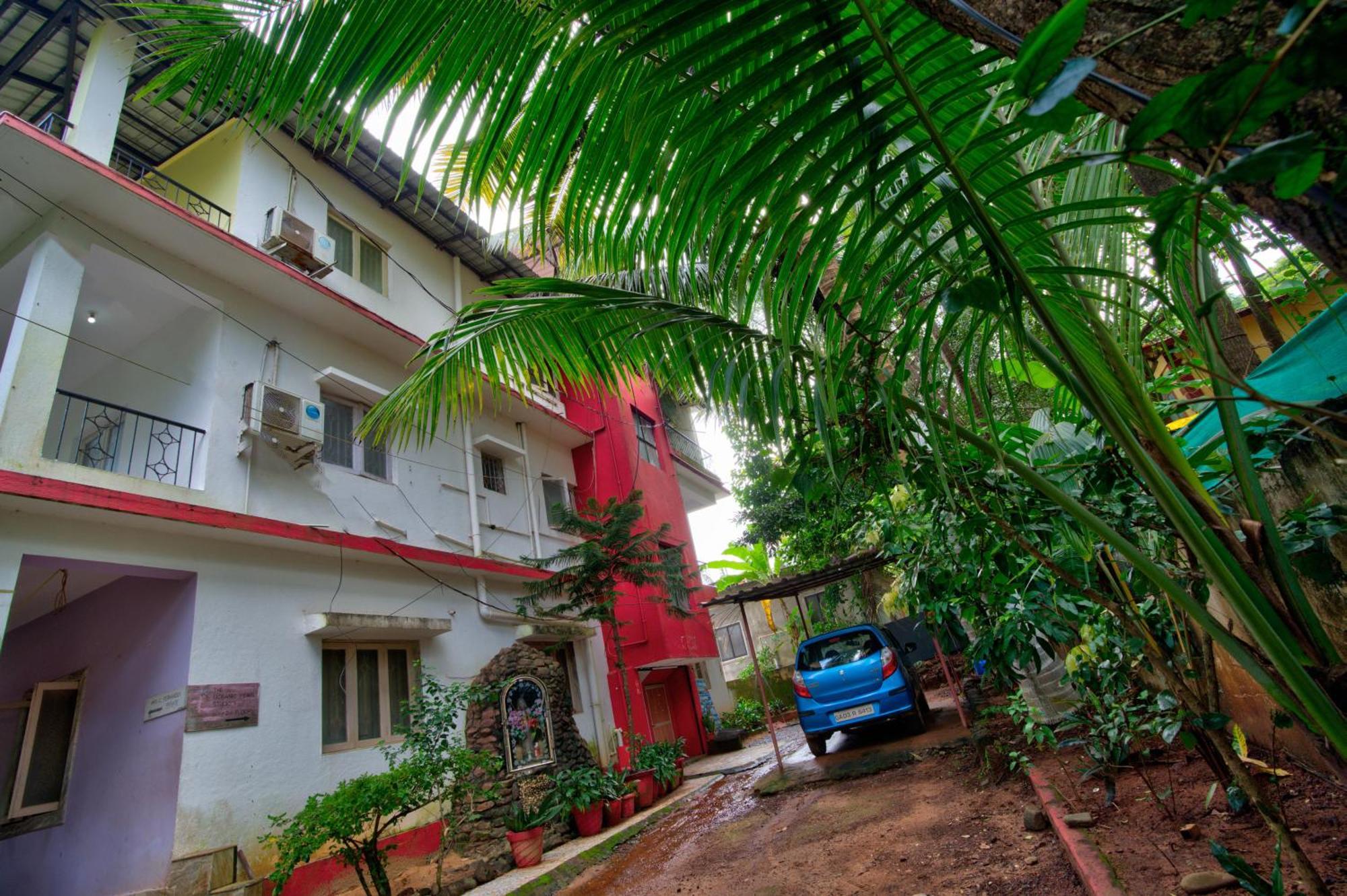 Oceanic Pearl Beach Guest House Calangute Esterno foto